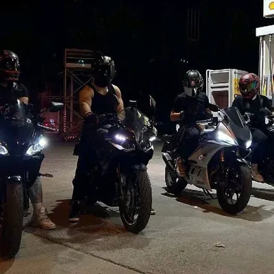 polybuzz ai - Biker group